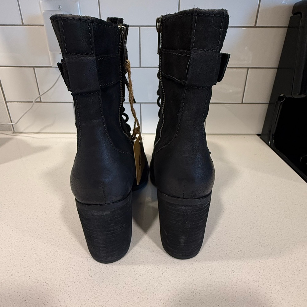 Womens Born Black Leather Lace-Up Heeled Boots – NWT Size 7 - Picture 3 of 7